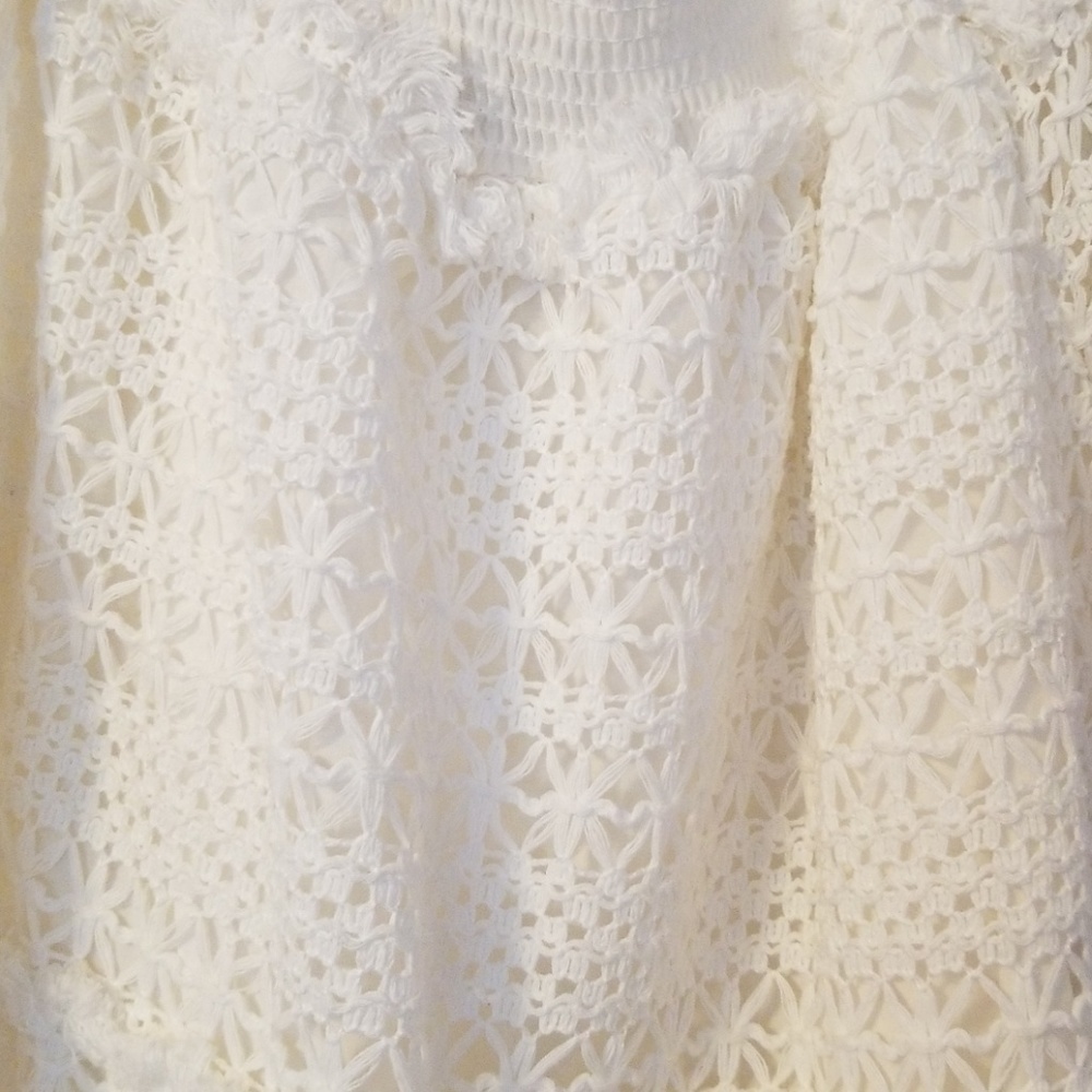 Clothes - Picture 4 of 4